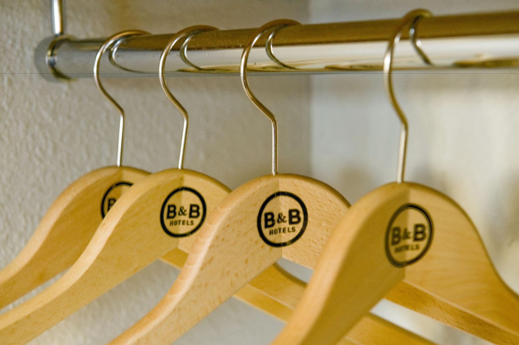 B&B Hotel Lorient 科当 外观 照片