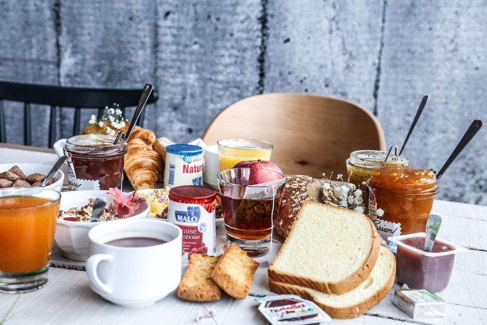 B&B Hotel Lorient 科当 外观 照片